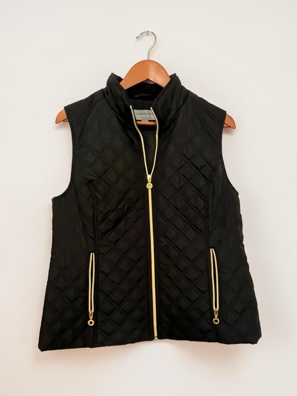 Marc New York Quilted Black Sleeveless Poly Vest with Gold Zippers pockets L